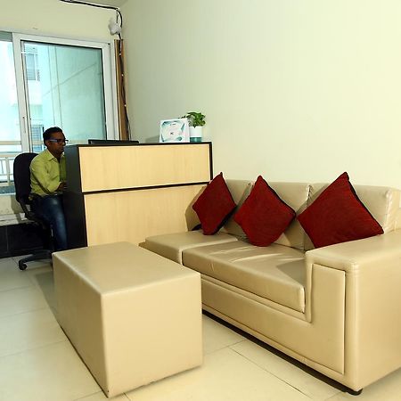 Fresh Living Prime Hitech Hotel Hyderabad Luaran gambar