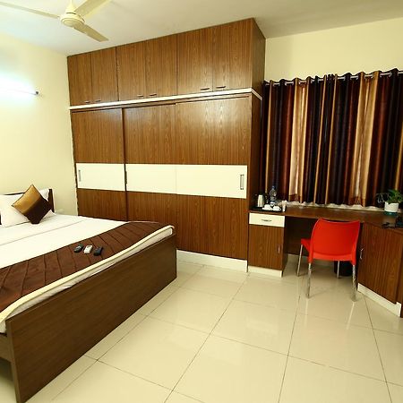 Fresh Living Prime Hitech Hotel Hyderabad Luaran gambar