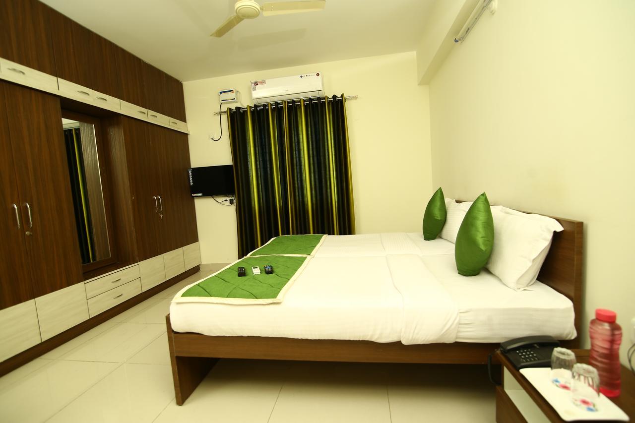 Fresh Living Prime Hitech Hotel Hyderabad Luaran gambar