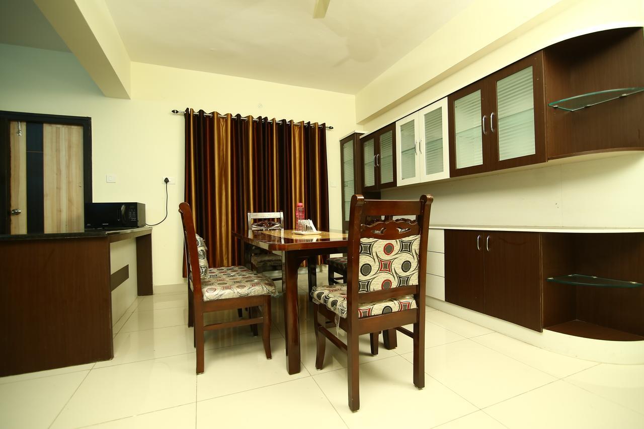 Fresh Living Prime Hitech Hotel Hyderabad Luaran gambar