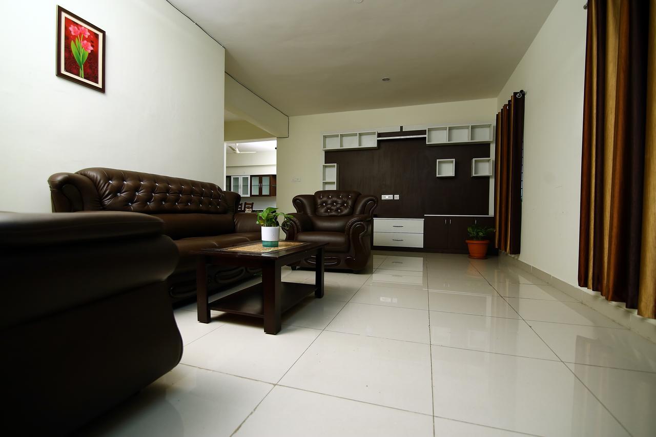 Fresh Living Prime Hitech Hotel Hyderabad Luaran gambar